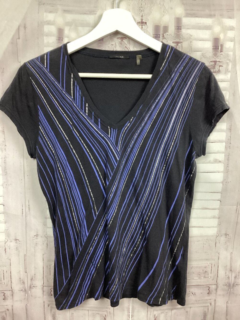 Tahari Top Black Blue Striped Tee Shirt M